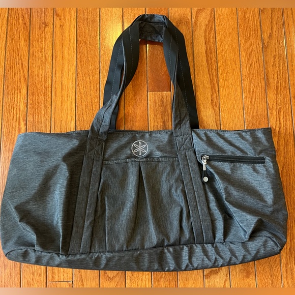 NWT GAIAM All Day Grey Tote Yoga Bag - Picture 2 of 7